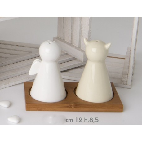 Sale e pepe ceramica angelo/diavolo bianco e panna con base legno CM 12 H 9 con scatola