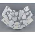 Ciotola plastica fazzoletto con cuori bianchi. CM 18x18 H 9