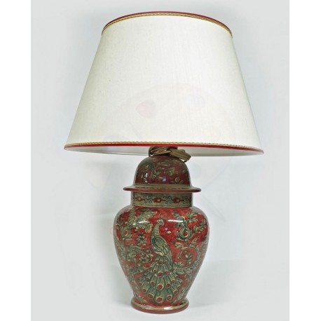 Lampada in ceramica a vaso rosso rubino con paralume H. cm 39+5  - Artigianato Artistico Fatto a Mano